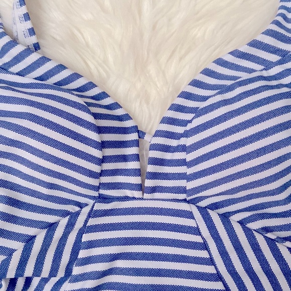 Blue stripe One piece - Picture 2 of 7